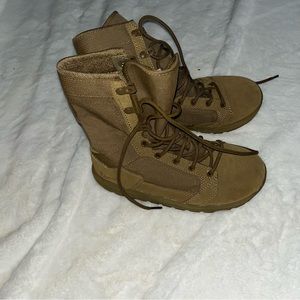 Danner kids boots size 4.5